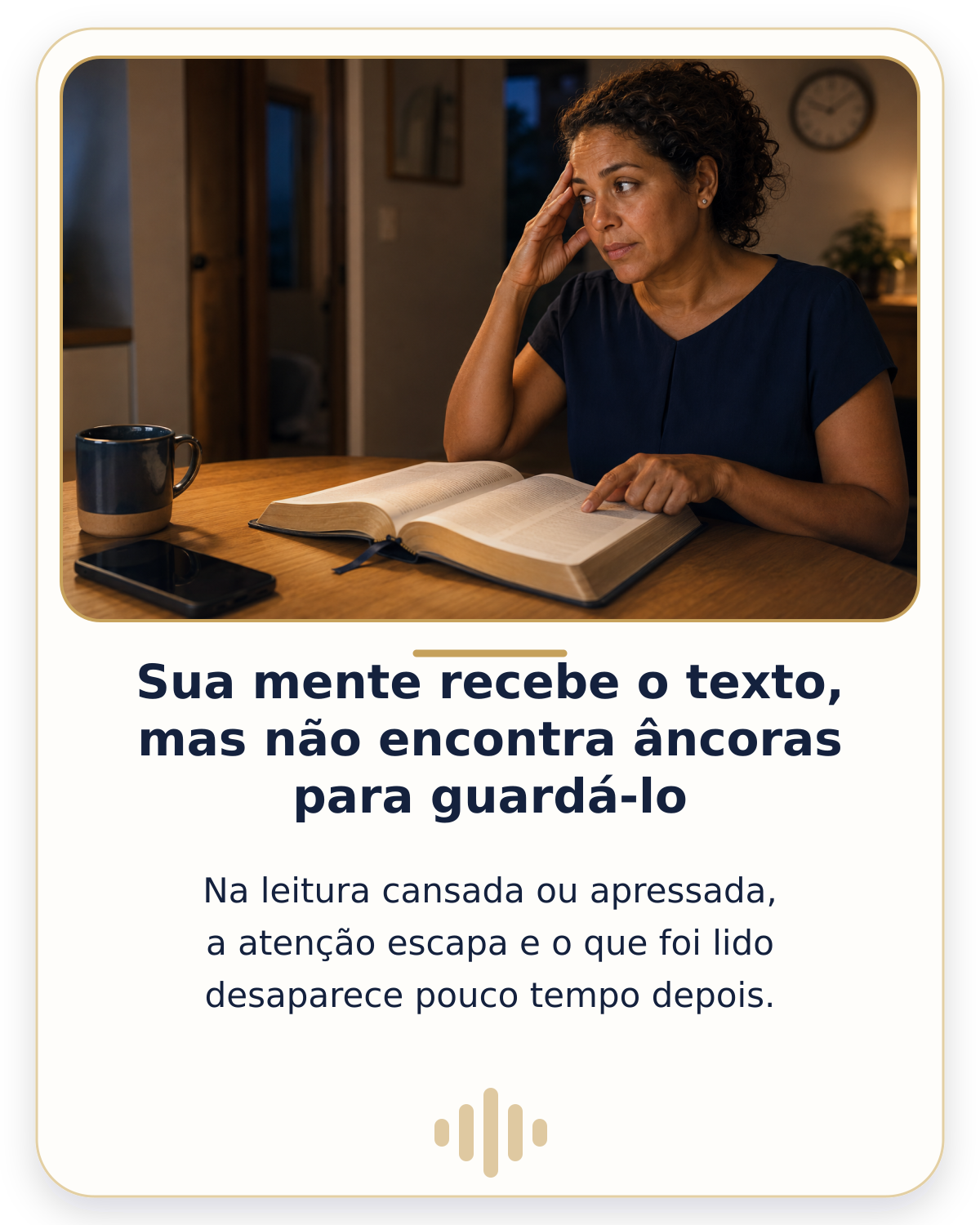 Mulher tentando se concentrar na leitura da Bíblia ao fim do dia.